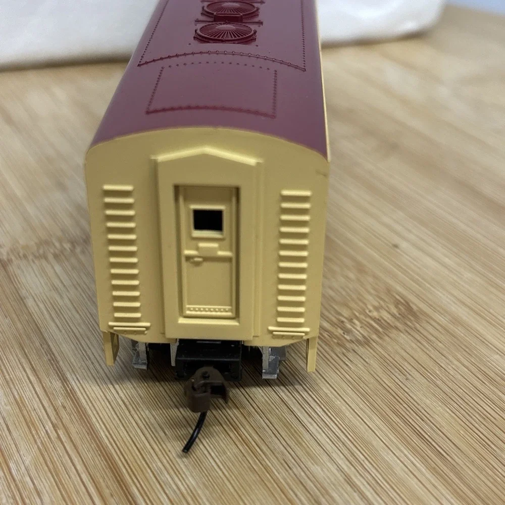 Hawthorne Village Indian Motorcycle Express Diesel Locomotive Train Car HO NEW